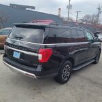 Seamless Chicago Airport Transfers with Deenil Experiences - Why Choose Private Over Rideshare or Taxi?