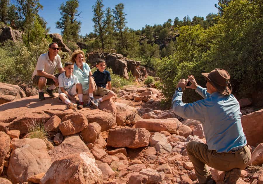 Sedona: Diamondback Gulch Pink Jeep Tour - What Reviews Tell Us