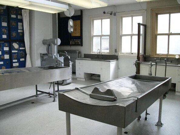 Self-Guided Smartphone Walking Tour of Gastown - The Itinerary: What Stops Make It Special?