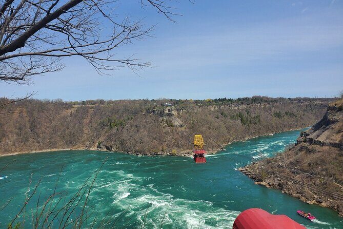 Small Group Niagara Falls Day Tour from Toronto with Boat cruise - Who Would Appreciate This Tour?