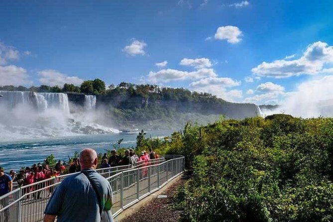 Small Group Tour of Niagara with Boat Cruise from Toronto - Price and Overall Value