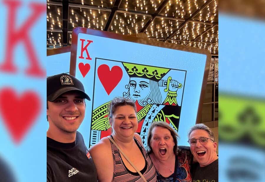 Small Group Vegas Strip Walking Tour with Free Drink - A Closer Look at the Tour Experience