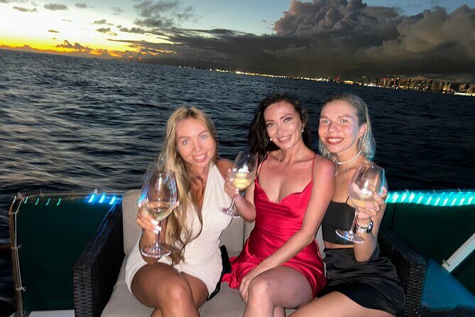 Small-Group Whale Watching Cruise on a Waikiki Motor Yacht - Who Would Enjoy This Tour?