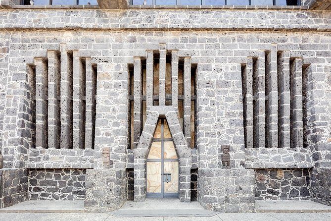 Small VIP Group: Frida Kahlo and Diego Rivera Legacy - The Sum Up