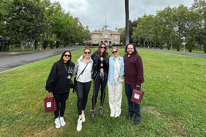 Snob Free Sonoma Plaza Walking Experience - What Travelers Are Saying