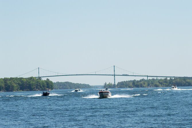 St Lawrence River - Rock Island Lighthouse on a Glass Bottom Boat Tour - The Experience and Value