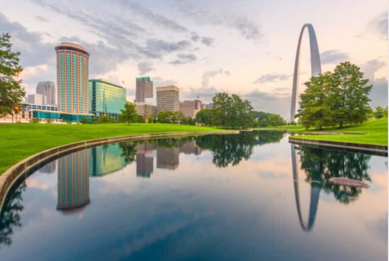 St. Louis Skyline & Stories: 2-Hour Private Walking Tour - Why This Tour Offers Value