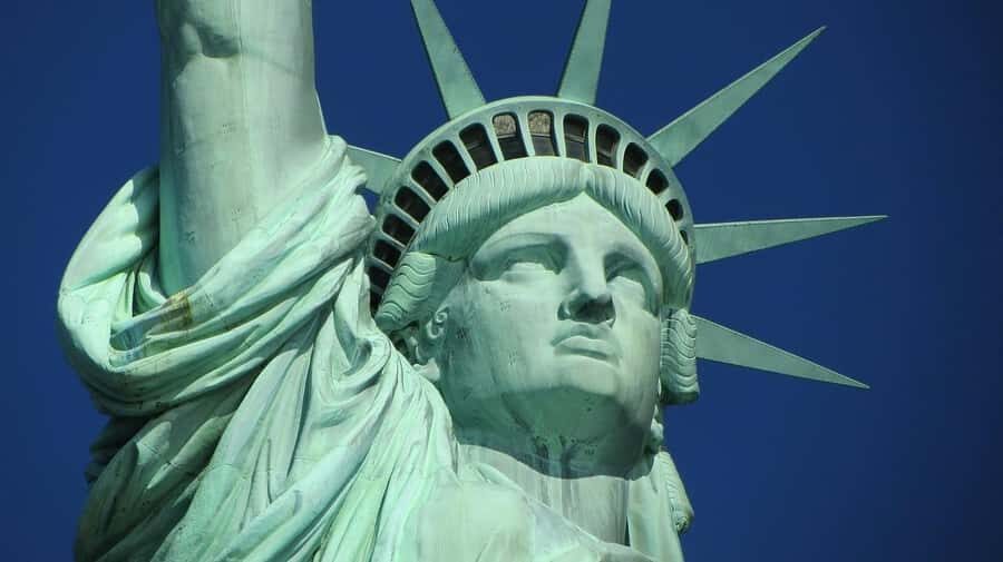 Statue of Liberty Ellis Island Guided Tour French or Spanish - Who Should Consider This Tour?