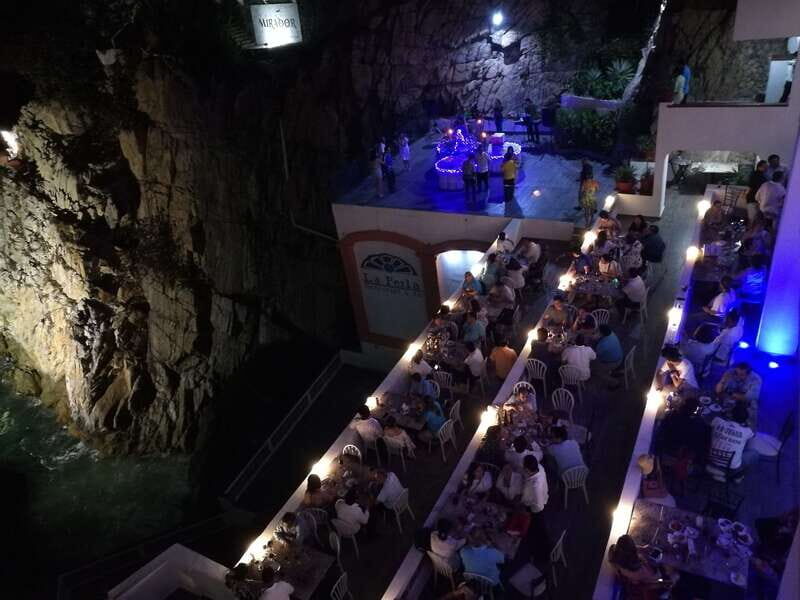 .Sunset High Cliff Divers Exhibition with Different Options, - Key Points