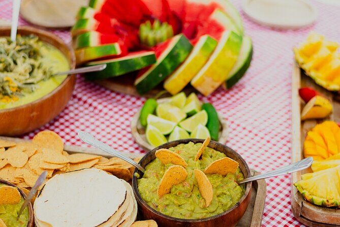 Sunset Sailing Tour in Bacalar with Outdoor Bar and Lunch - What Makes This Tour Stand Out