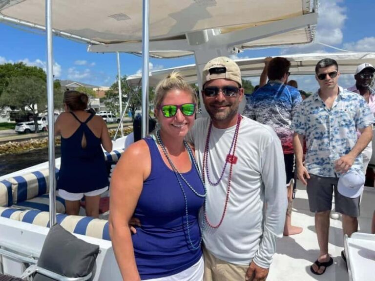 Tampa Bay: Luxury Yacht Charter Experience - An Overview of the Yacht Experience