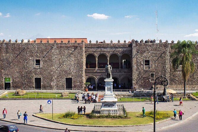 Taxco the silver town with stop in Cuernavaca - Value for Money
