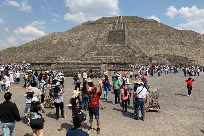 Teotihuacan Express with pick-up in Mexico City - The Heart of the Tour: Exploring Teotihuacán’s Ruins