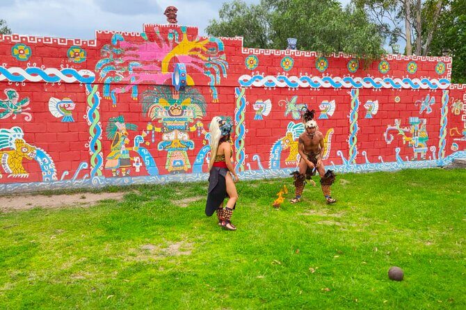 Teotihuacan Family Adventure: Pyramids & Ball Game Fun for Kids - Cultural Experiences: Pulque and Artisan Crafts