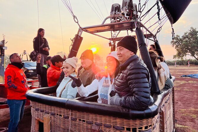 Teotihuacán in a hot air balloon with Transportation from CDMX - An In-Depth Look at the Experience