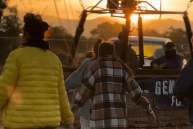 Teotihuacán Mexico balloon flight, breakfast and transportation - The Experience in Detail