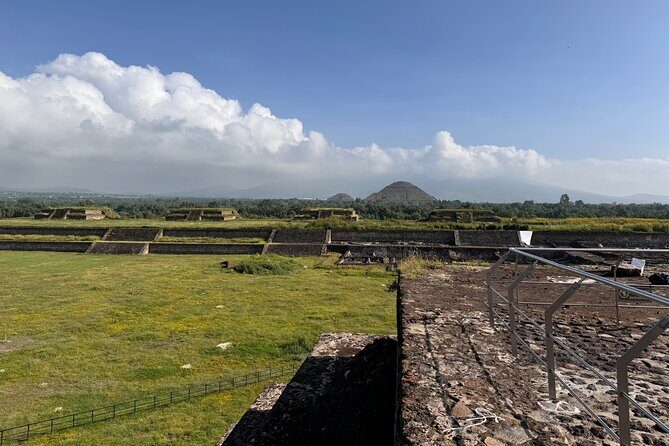 Teotihuacan: Pyramids, Caves & Culinary Experience - Who Will Love This Tour?