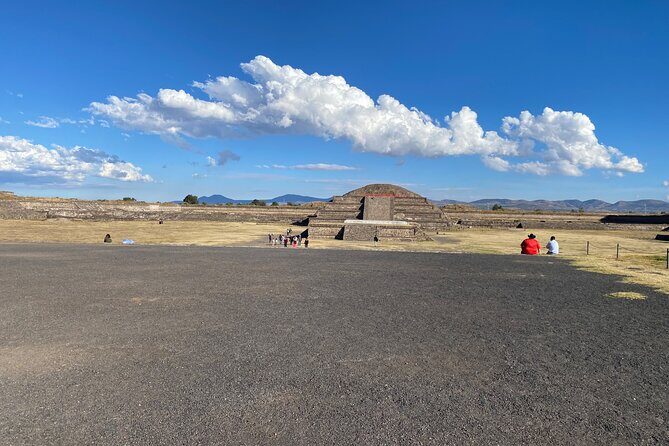 Teotihuacan Pyramids VIP Tour without Commercial Stops - What Makes the Guided Experience Special?