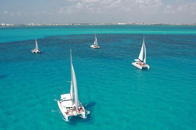 Top Sailing to Isla Mujeres with lunch and open bar from Cancun - The Good and the Not-So-Good