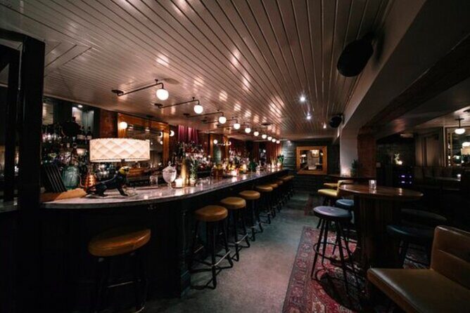 Toronto Bar Hunt: Take On Toronto Bar Crawl - What Are the Key Features?