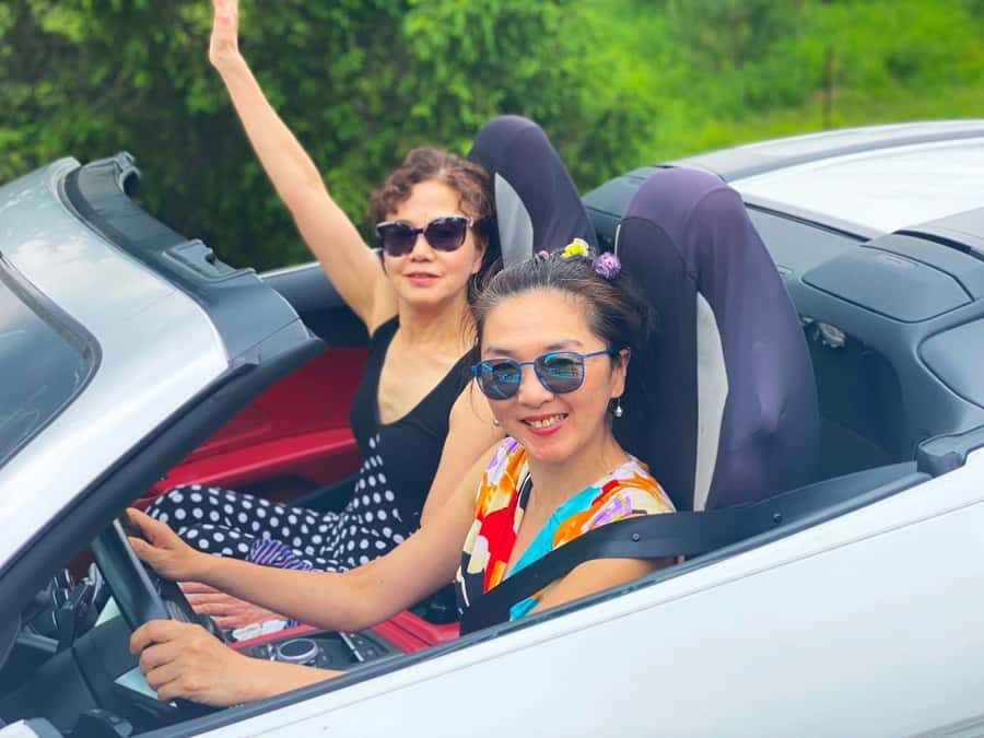 Toronto: Exotic or Supercar Test Drive on Hamilton Mountain - The Ivy Lane Estate: An Exclusive Setting