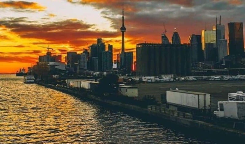 Toronto: Guided Walking Tour of Must-See Attractions - What Makes This Tour Stand Out