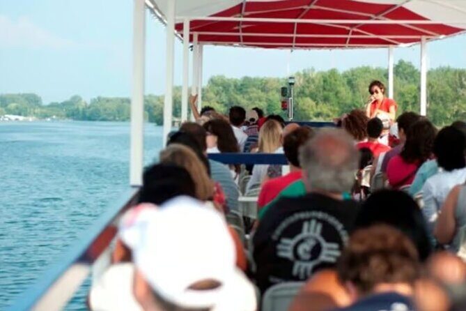 Toronto Hop-On Hop-Off Bus Tour with Scenic Boat Cruise - Authentic Insights from Reviewers