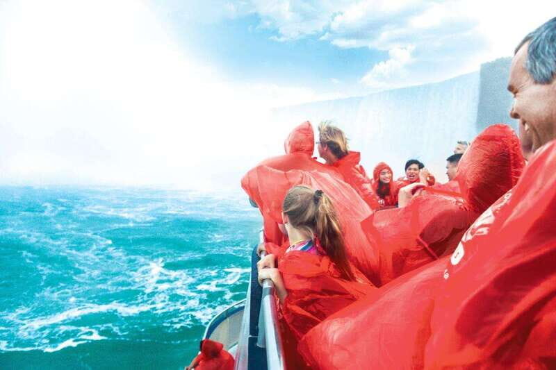 Toronto: Niagara Falls Day Tour with Niagara City Cruise - The Value Proposition