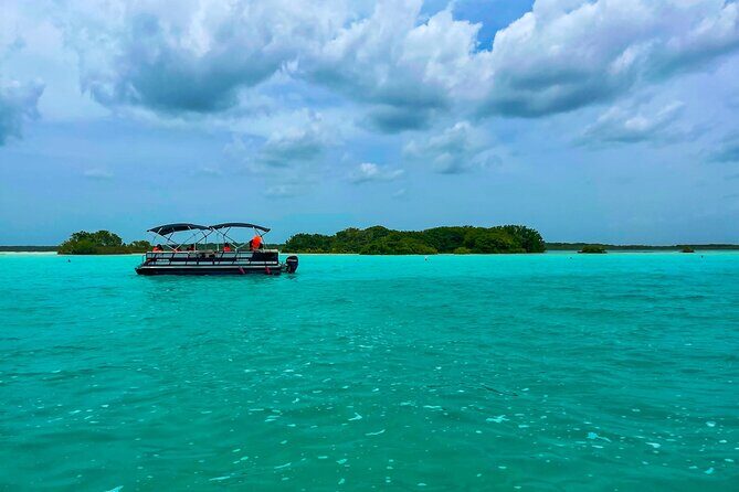 Tour Bacalar Ponton with Transfer from Cancun & Playa del Carmen - Key Points