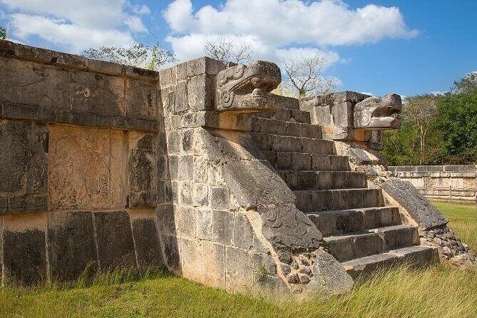Tour Chichen Itza Cenote Saamal, Mayan Ceremony and Valladolid - FAQs