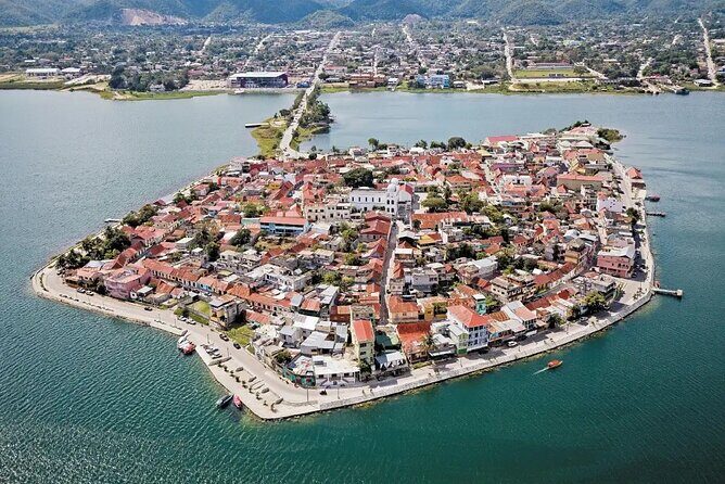 Transfer from Chiapas to Flores Guatemala - Detailed Review of the Transfer Experience