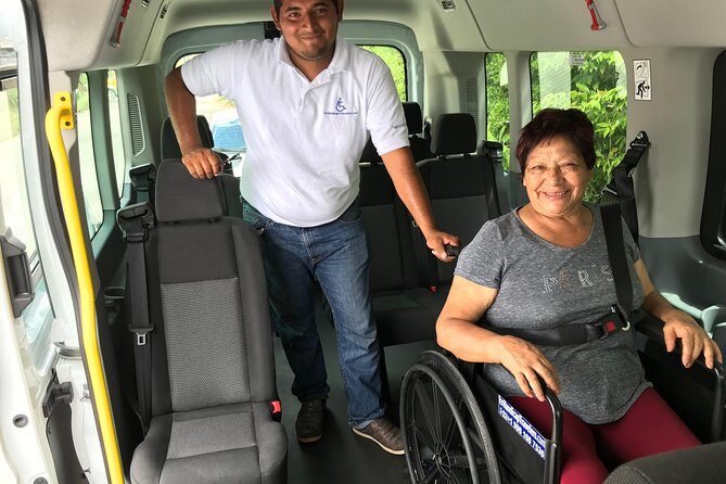 Transporte Aeropuerto a Hotel en Cancún, privado ida y vuelta - Accessibility and Special Needs
