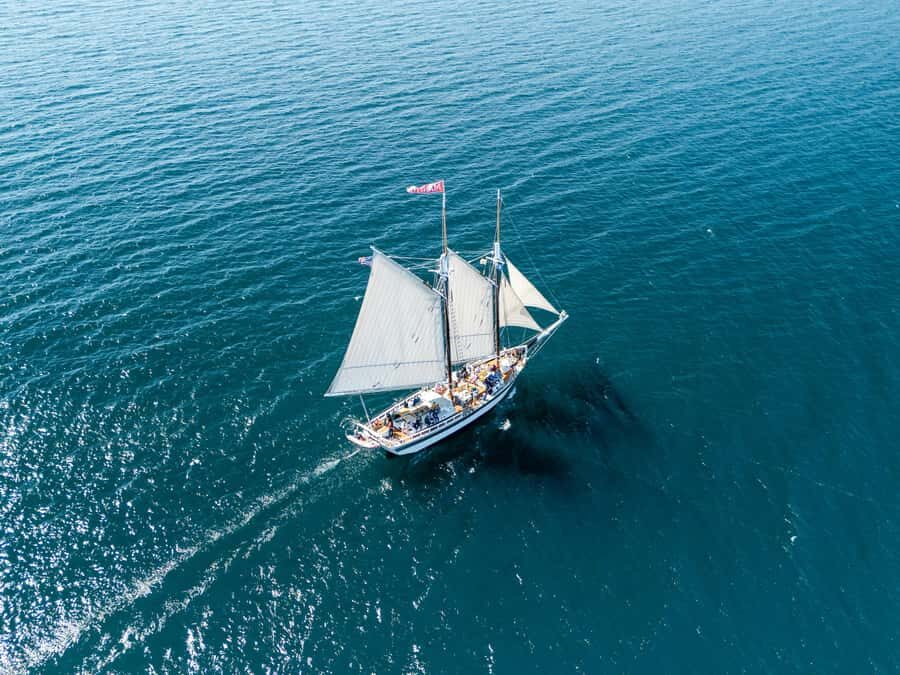 Traverse City: Wine Tasting Cruise on Schooner Manitou - Why This Voyage Works
