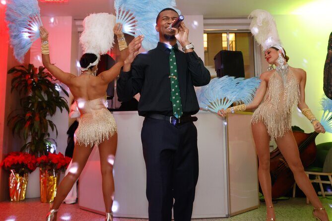 Tree Lighting Ceremony Indoor Viewing from 45 Rockefeller Center - Authentic Feedback from Past Participants