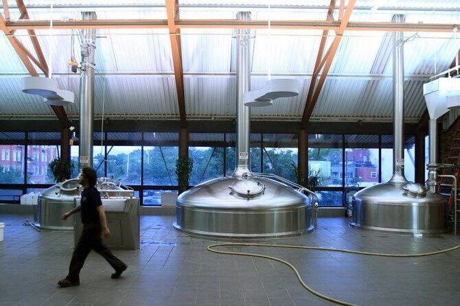 Ultimate Craft Beer Tour Through Niagara - Navigating the Itinerary