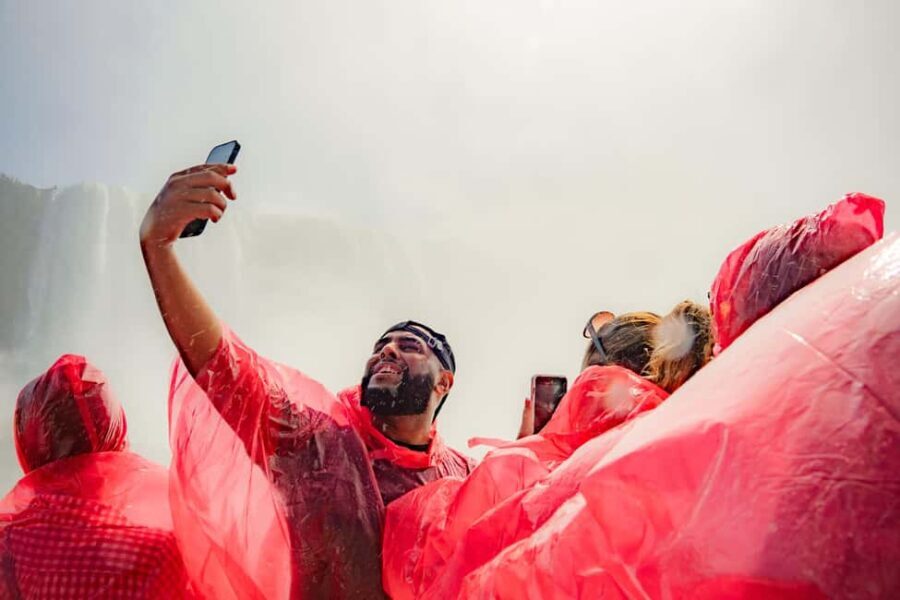 Ultimate Niagara Falls Tour with Boat Cruise - Who Should Consider This Tour?