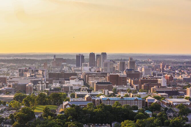 University Scavenger Hunt: University of Alabama Adventure - Exploring the Landmarks