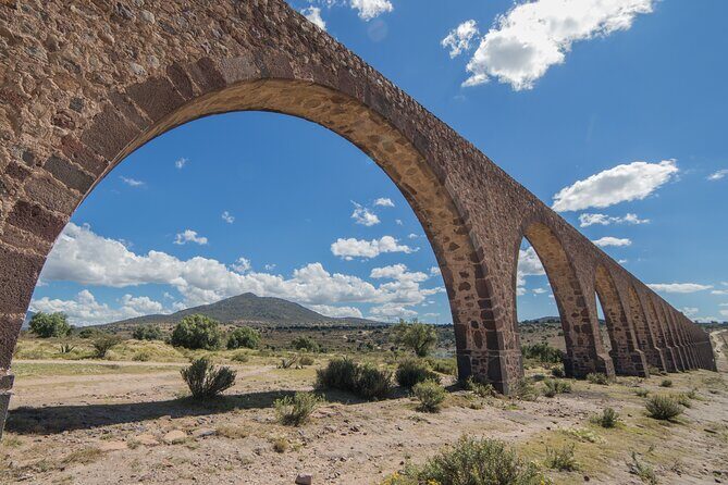 Unlock Teotihuacan Pyramids: Private Tour & Delicious Local Lunch - What Makes This Tour Stand Out?