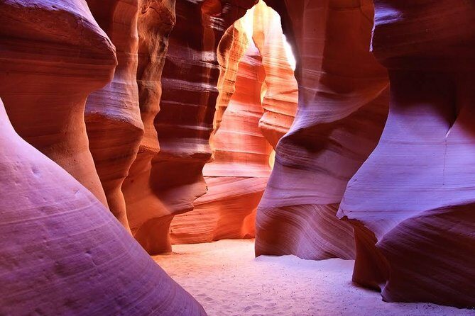 Upper Antelope Canyon & Horseshoe Bend Tour from Las Vegas - The Itinerary: What to Expect