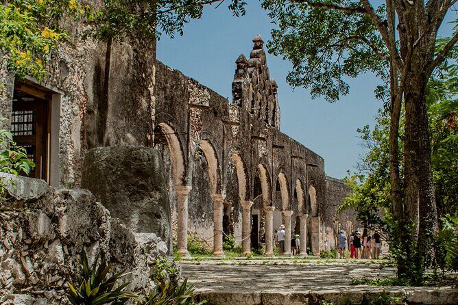 Uxmal and Hacienda Mucuyché Maya Culture and Stunning Cenotes - Discovering Uxmal: The Heart of the Maya