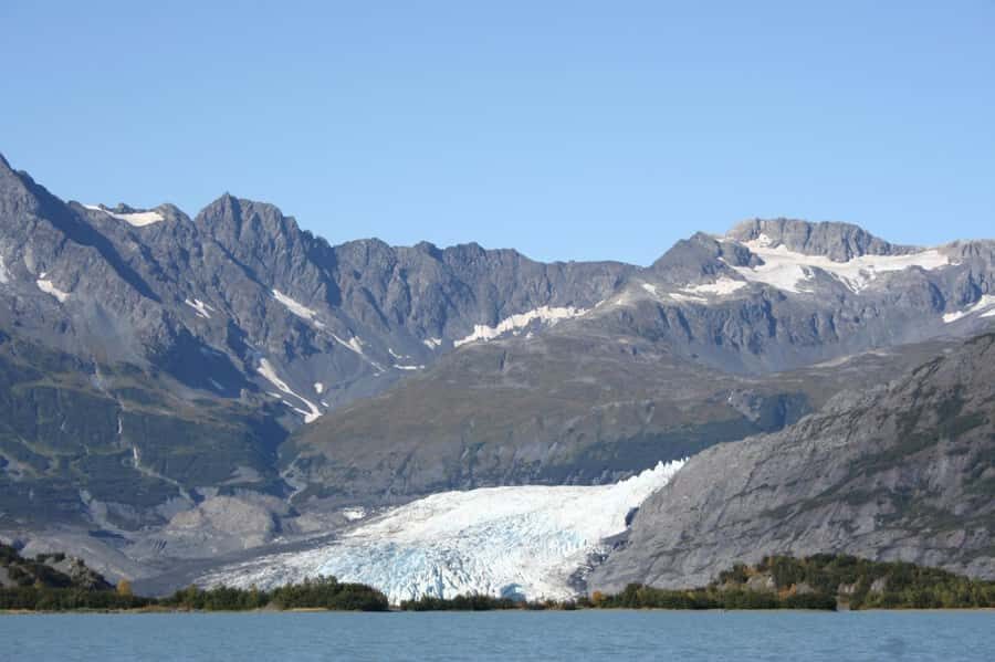 Valdez: Shoup Glacier Kayak Tour with Motor Boat Ride - What You Can Expect: A Day in the Wilderness