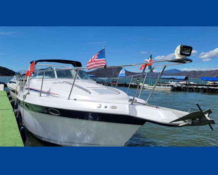 Valle de Bravo: 33 feet VIP Yacht Rental Experience - The Itinerary and Onboard Experience