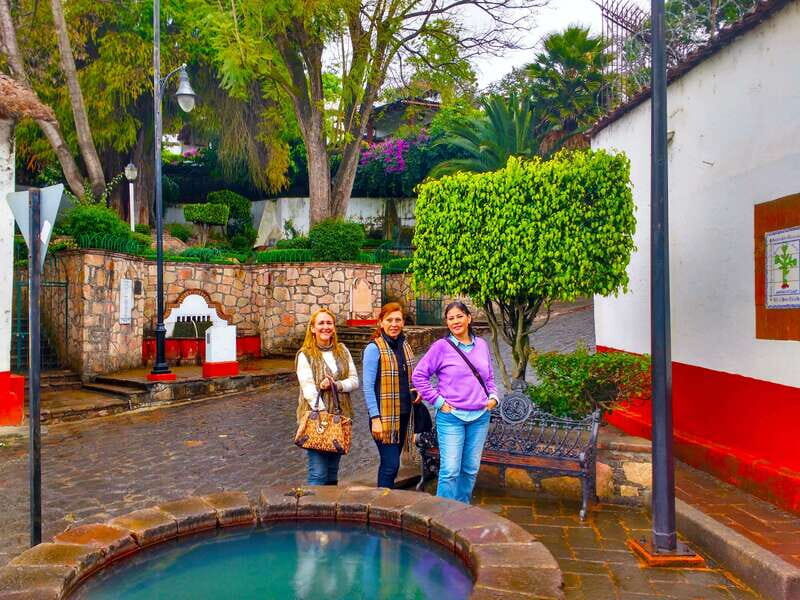 Valle de Bravo: Half-Day Guided City Tour by Van - Who Should Consider This Tour?
