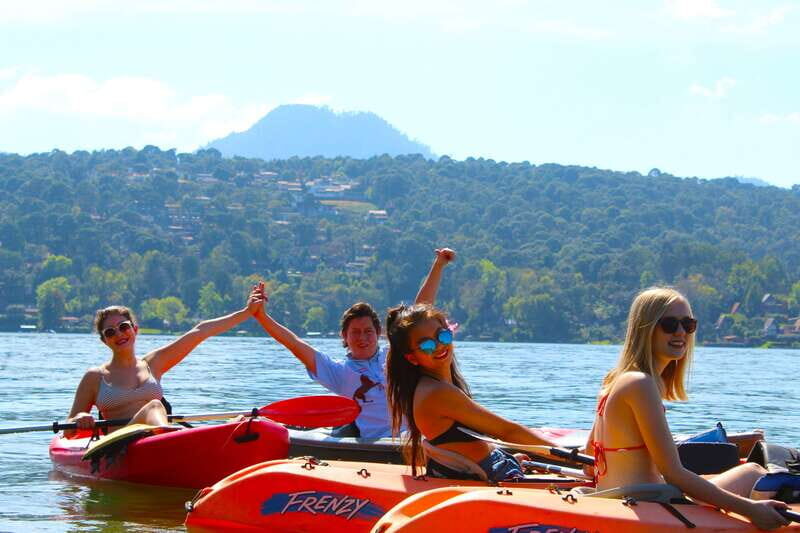 Valle de Bravo: Kayaking Tour - The Experience in Context