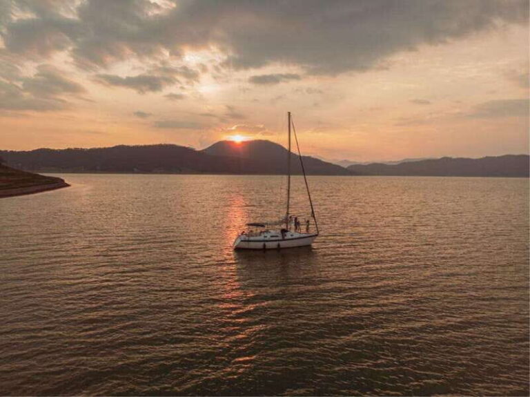 Valle de Bravo: Velero - The Details That Make a Difference