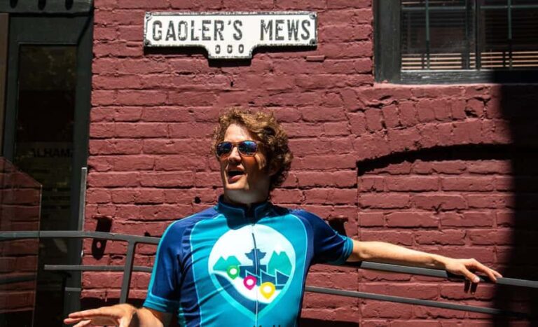 Vancouver: Coal Harbour and Historic Gastown Walking Tour - What Makes This Tour Stand Out?