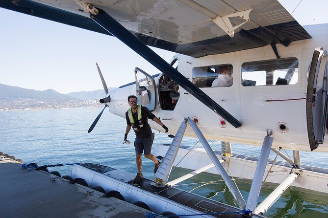 Vancouver Panorama Scenic Seaplane Tour - The Experience from Start to Finish