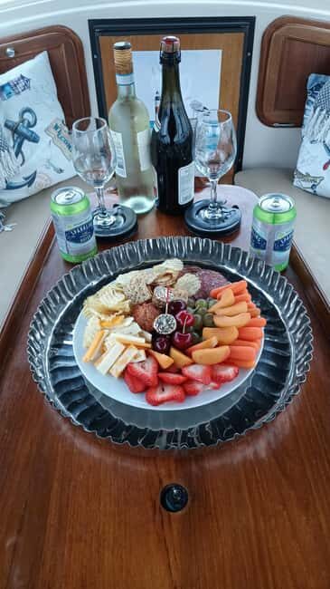 Venice Beach & Malibu View Boat Cruiser- Music Wine Sealions - Who Will Love This Experience?