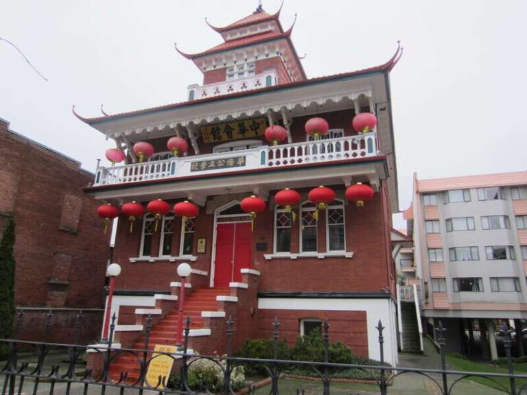 Victoria: 2-Hour Food and History Tour with Tastings - The Value & Practicality