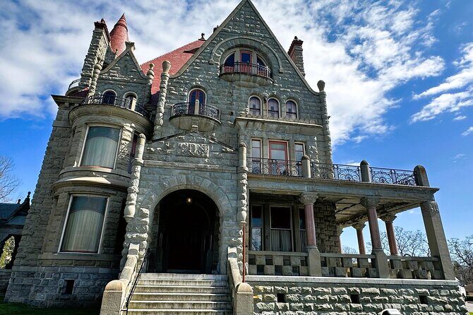 Victoria City Highlights: Chinatown, Craigdarroch Castle (1-6pax) - Who Should Consider This Tour?
